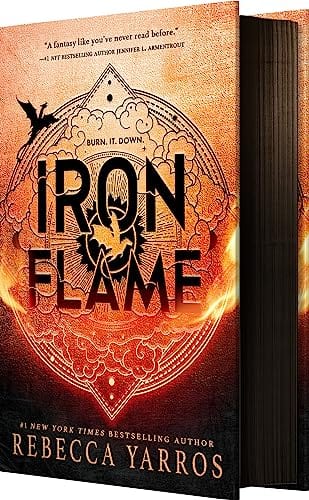 Iron Flame (The Empyrean series - Book 2), International Edition: Rebecca  Yarros: 9780349437033: : Books