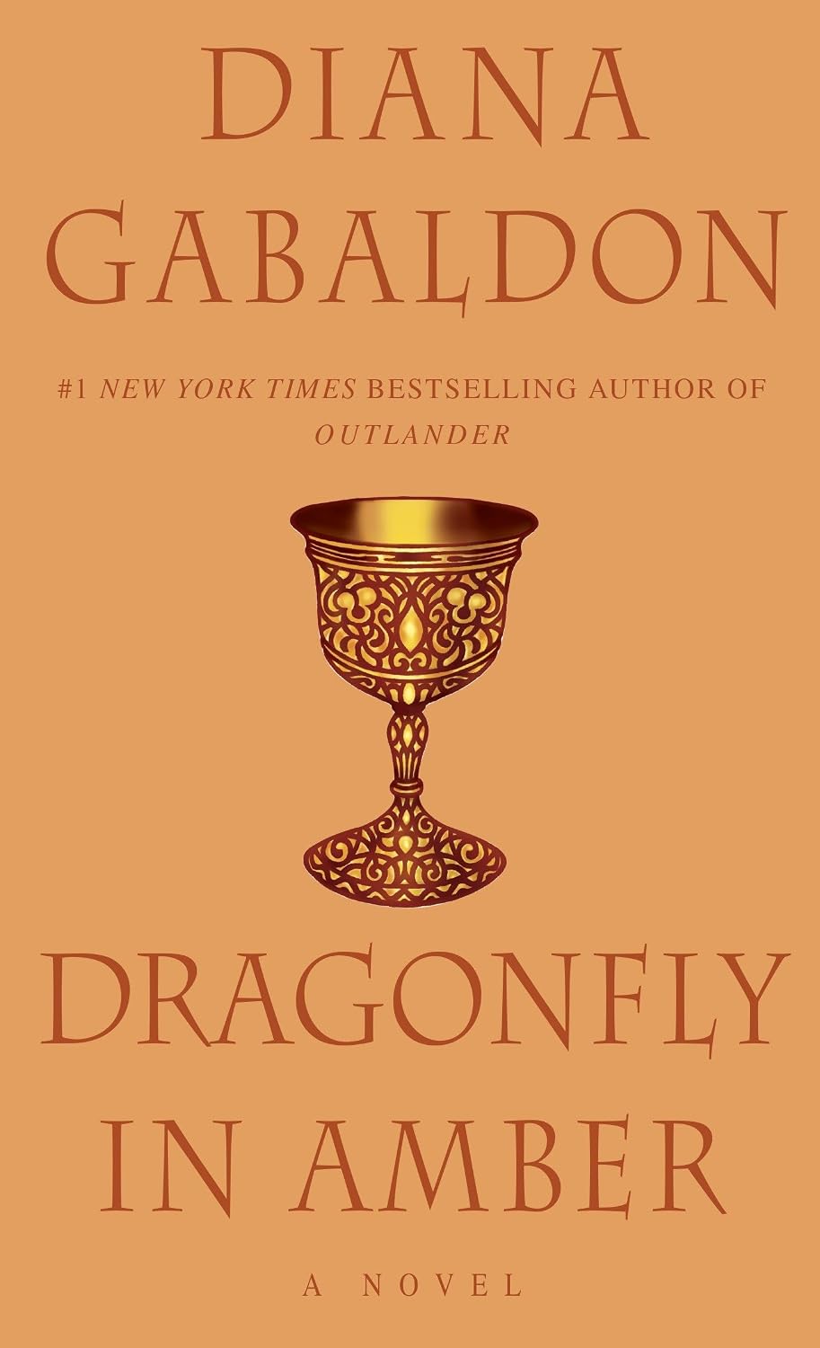 Ingram 9780440215622 Paperback Dragonfly in Amber (Outlander, Book 2)