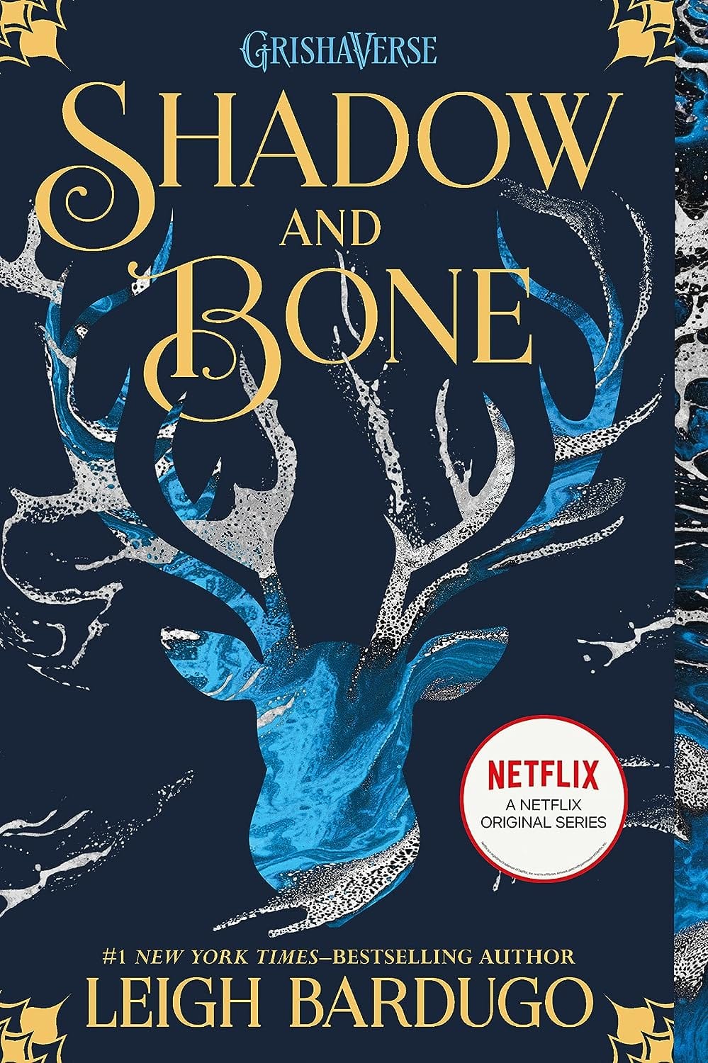 Marissa's Books & Gifts, LLC 9781250027436 Paperback Shadow and Bone: The Shadow and Bone Trilogy (Book 1)