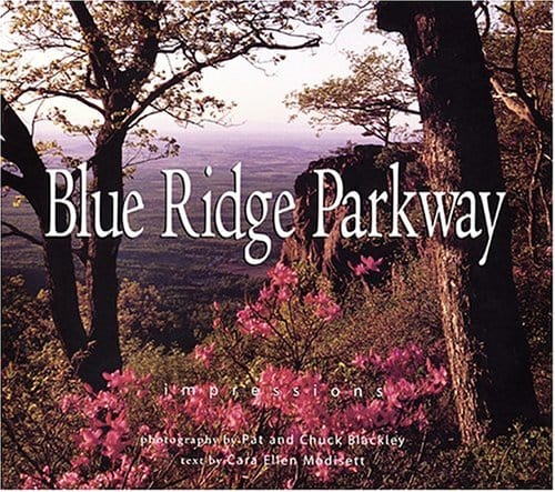 Marissa's Books & Gifts, LLC 9781560372523 Blue Ridge Parkway Impressions
